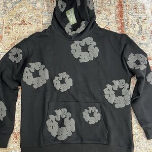 1822 Denim Black Hoodie with Gray Floral Patterns